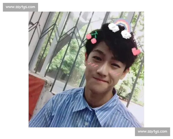 李昀锐寸头亮相：射箭钉靶心，帅得很有底气